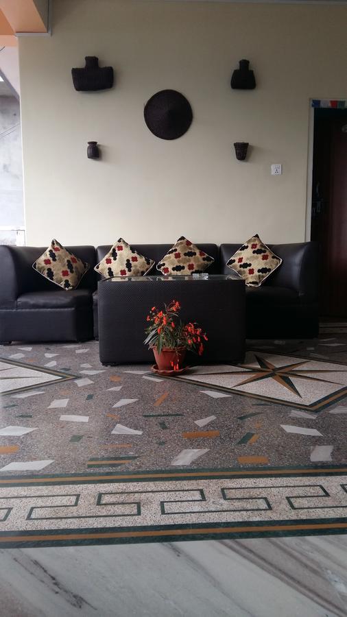 Hotel Bhadrakali Pokhara Inn Экстерьер фото