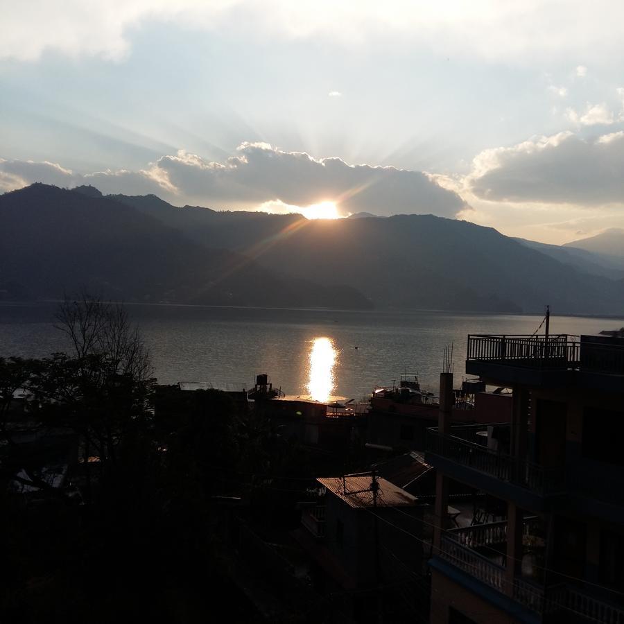 Hotel Bhadrakali Pokhara Inn Экстерьер фото