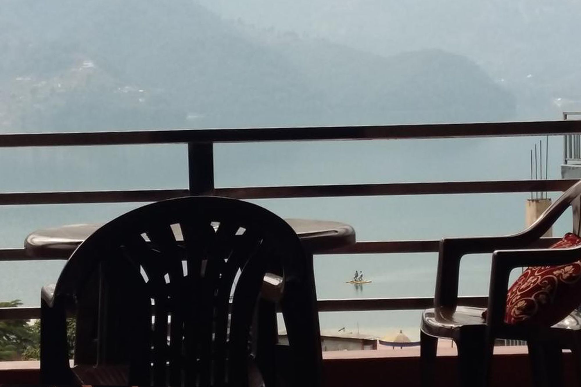 Hotel Bhadrakali Pokhara Inn Экстерьер фото